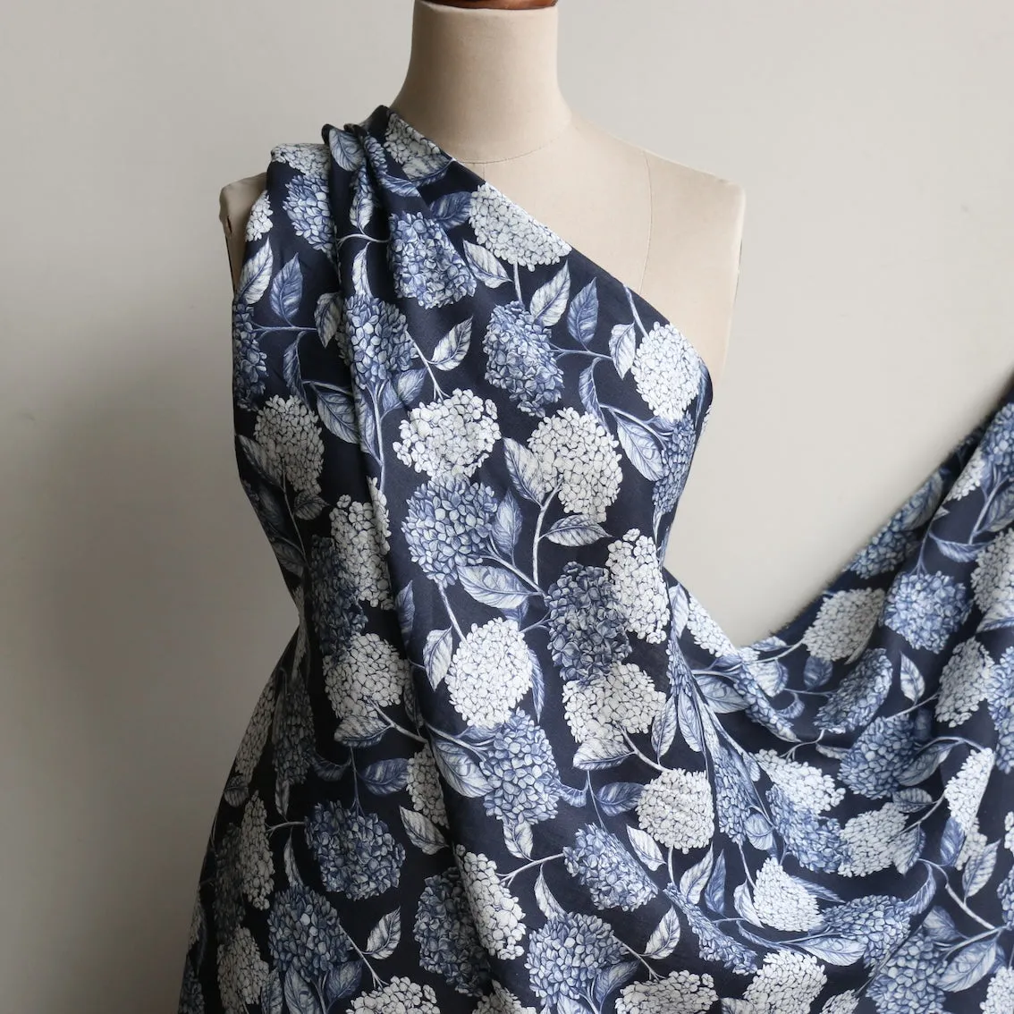 Azores Navy - Liberty Sycamore Linen